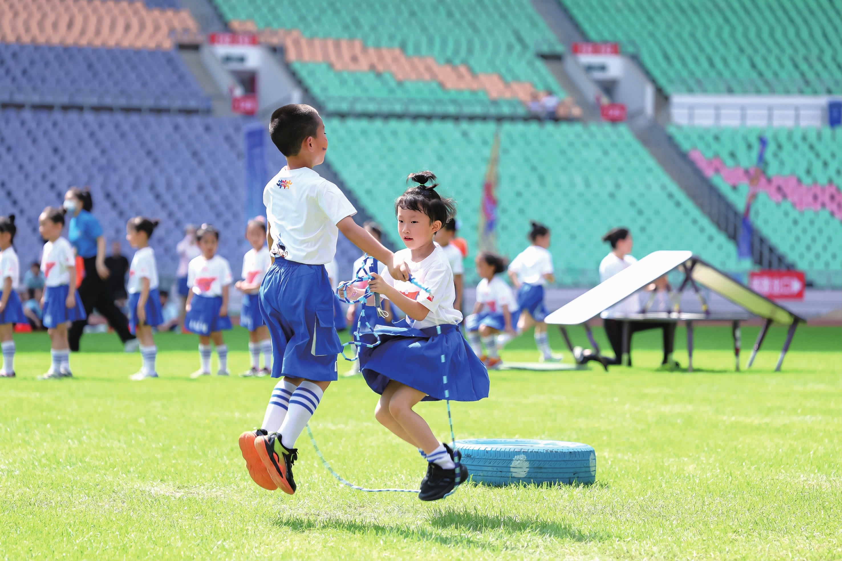 为了给日本球星腾出名额，公牛被迫裁掉前快船后场新秀？